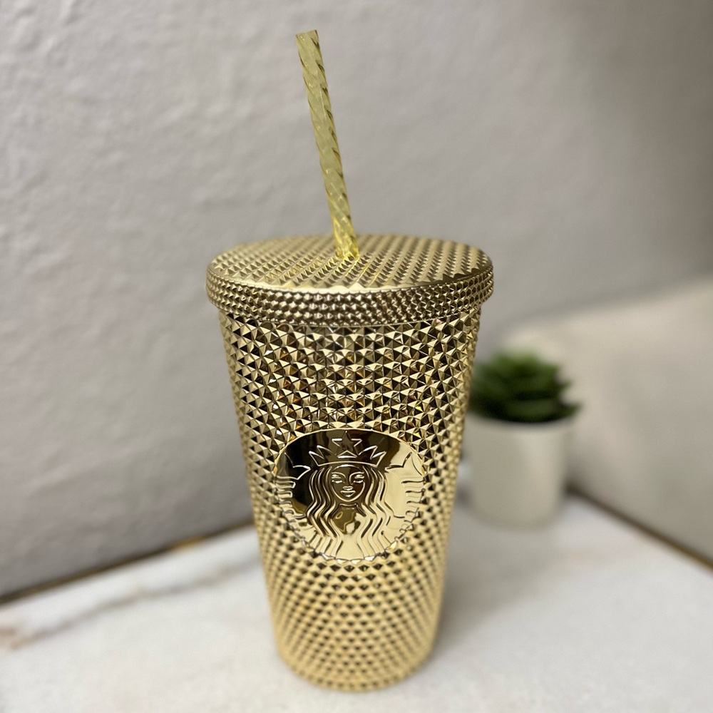 Starbucks ✨ LIMITED EDITION ✨ Studded Gold Holiday Tumbler